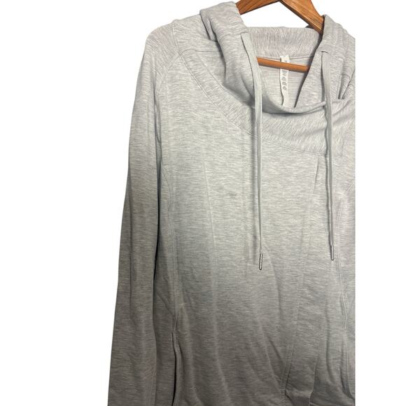 Lululemon East Coast Easy Wrap Heathered
Coat Ultra‎ - Picture 2 of 4